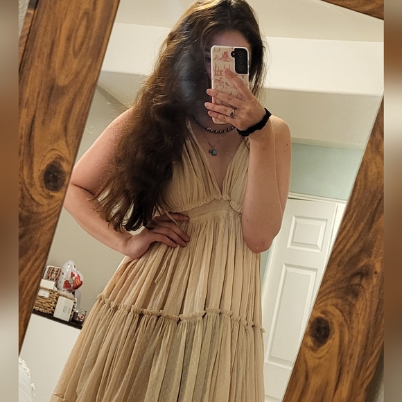 Ciel USA Tan flowy Dress - Picture 5 of 5